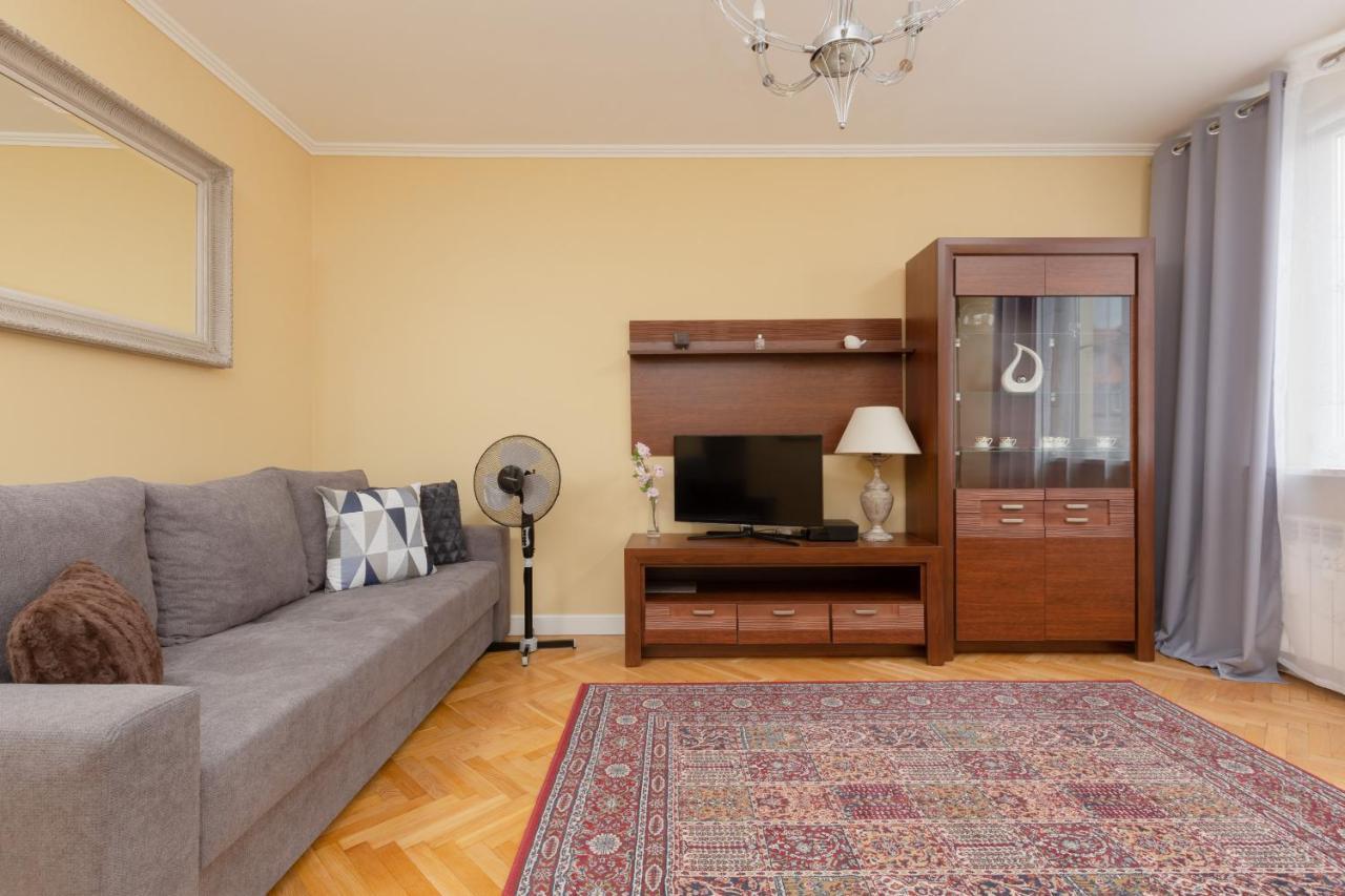 Miodowa Apartment Krasinski Garden Warsaw By Noclegi Renters Exterior photo