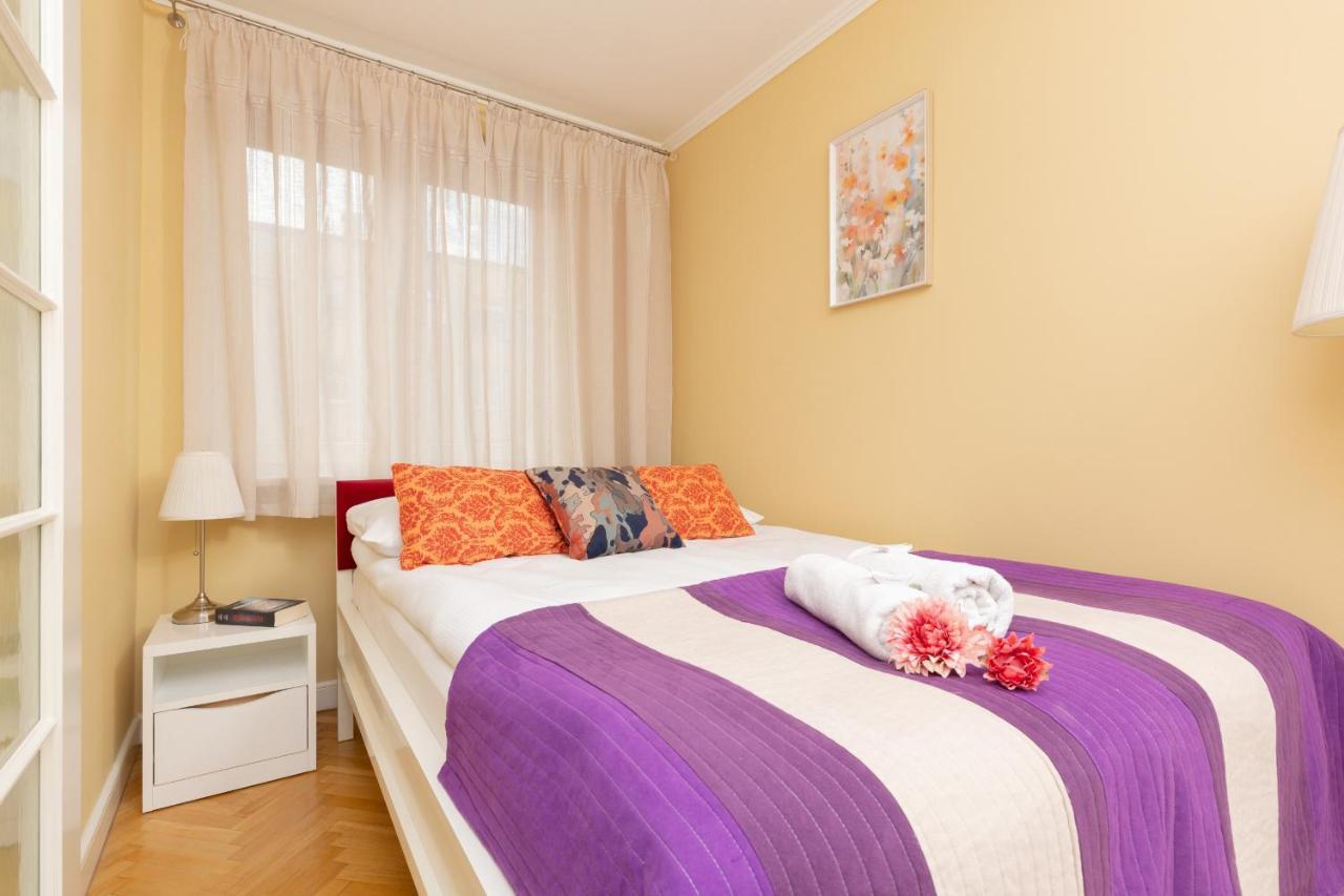 Miodowa Apartment Krasinski Garden Warsaw By Noclegi Renters Exterior photo